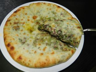 Пирог с сыром и зеленью