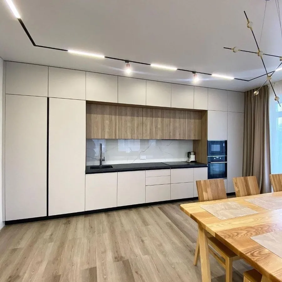 Кухня прямая, 4500мм. Материал фасадов МДФ. Срок выполнения заказа от 30 рабочих дней. Цена на момент изготовления 213000 руб.