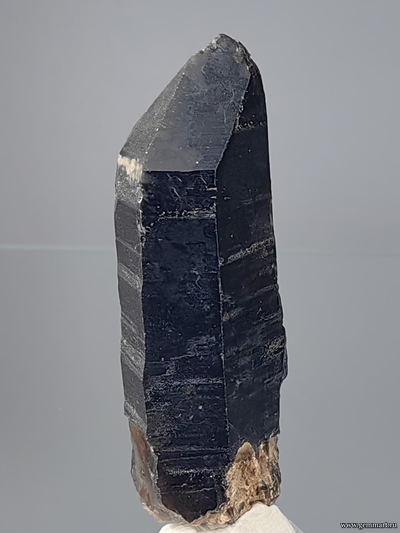 Морион (разн. кварца). Казахстан. 57*15*12мм