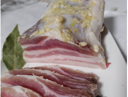 Сало соленое с чесноком домашнее | Ферма СытникЪ