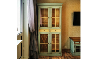 Витрина винтажная с двумя ящиками.