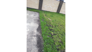 Прокладка 240 метров кабеля в грунте и бетоне. 
Соединение двух домофонов с функцией интеркома. 
Установка электозамка. 
Установка вызывной панели с углом обзора 120 град. 
Качественный монтаж ! 