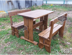 Набор мебели из дерева для дачи или кафе