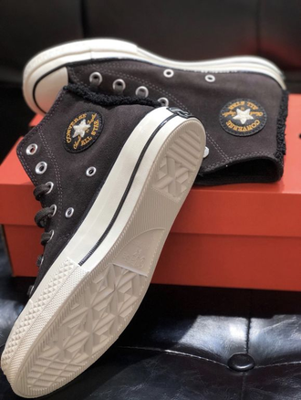Converse black toe cap hot sale