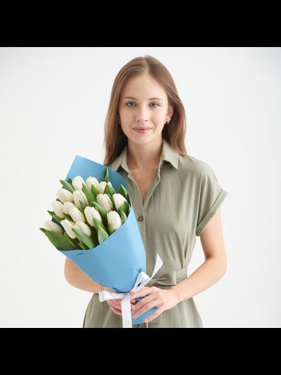 Букет из 15 тюльпанов (цвет на выбор)