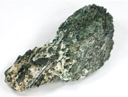 Актинолит в белом тальке, необработанный, дикий образец, Россия, Северный Кавказ, КЧР (55*21*22 мм, 38 г) №37766