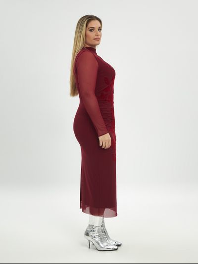 Платье облегающее вишнёвого цвета