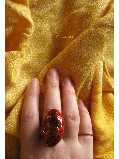 Крупное кольцо "Июль и камешек" из серии летних украшений Винсенто