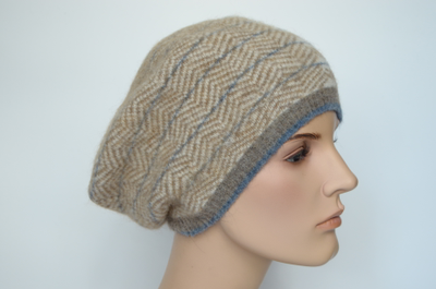 Женский берет вязаный зигзаг и клетка зима 2023 Визио Италия