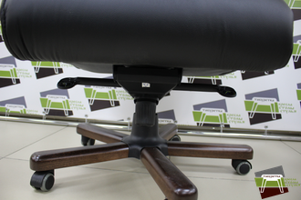 Кресло Дипломат, кожа/кож.зам  черная