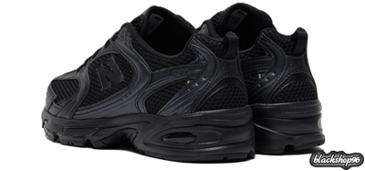 New Balance 530 ALL BLACK (40-49)