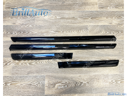 Молдинги Toyota Land Cruiser 200 узкие черные