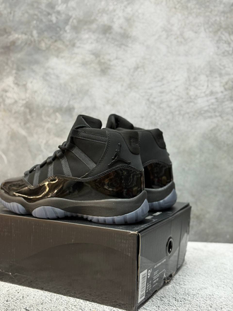 Nike Air Jordan 11 Cap And Gown