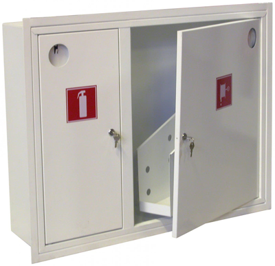 ШПК-315В, встроенный. Для размещения 1-го рукава и одного огнетушителя до 6 кг.