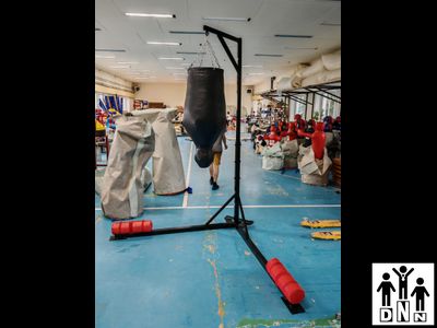 Боксёрский мешок DNN из тента тип Силуэт, 40 (Верхний диаметр), высота 110, вес 60 кг