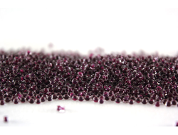 БИСЕР PRECIOSA 10/0 - 50г - 38029 ПРОЗРАЧНЫЙ БЛЕСТЯЩИЙ С ФИОЛЕТОВОЙ ЛИНИЕЙ ВНУТРИ