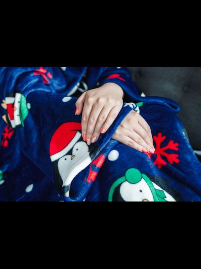 Плед с рукавами &quot;Веселые пингвины&quot; из микрофибры (велсофта)