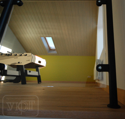 балюстрада. металл и закалённое стекло