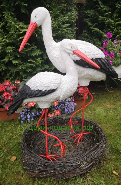 Аисты в гнезде Влюбленная пара (Аист-80см, аист-115см ) полистоун Аист - является символом новой жизни. Согласно русским народным поверьям, аист - птица, приносящая счастье в Ваш дом. Также аист покровительствует рождению детей.