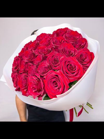 Букет красных роз Эквадор премиум 25 шт
