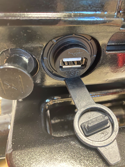 Лодочный мотор TOYAMA T9.9BMS USB 5V розетка