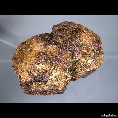 Альмандин (разн. гранат). Россия. 90*65*50мм