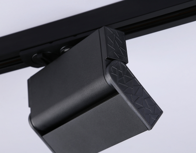 Трековый однофазный светодиодный светильник GL 6814 BK черный LED 6W 4200K 24° 115*22*87