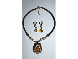 комплект с янтарем