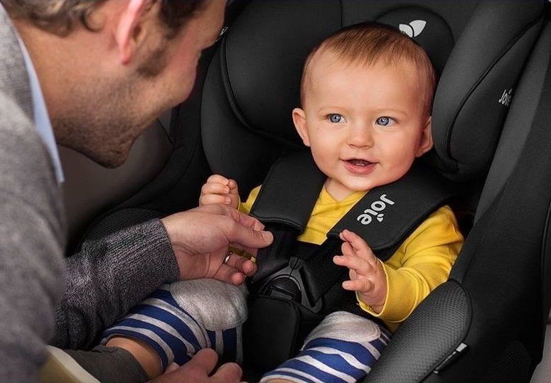 Модель имеет систему крепления Isofix, максимальная устойчивость кресла достигается за  упора в пол