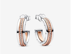 Серьги Pandora Signature с паве и логотипом Артикул: 282737C01