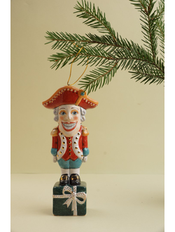 Щелкунчик большой