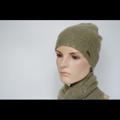 Оливковая женская шапка с пайетками Vizio Италия 8058 CY