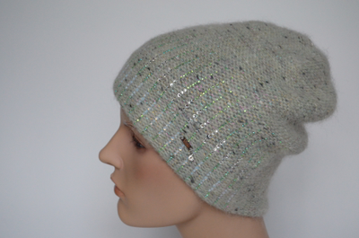 belaya-shapka-iz-melanzhevoy-pryazhi-vizio-italiya-8022-cy