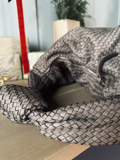 Женская большая плетеная сумка хобо из натуральной винтажной кожи Vera Pelle цвет тауп. Арт. 0268372