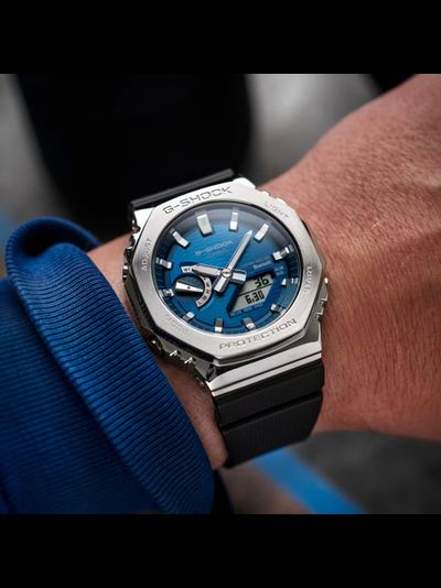 Часы Casio G-Shock GBM-2100A-2B