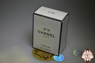 духи Chanel №19 (Шанель 19) купить винтажная парфюмерия (парфюм) - магазин винтажных духов музея