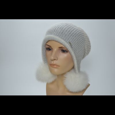 Шапка ушанка Vizio 1306 PP 66 с помпонами белая