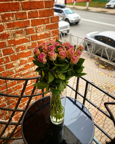 Роза Кения 60 см 25 шт