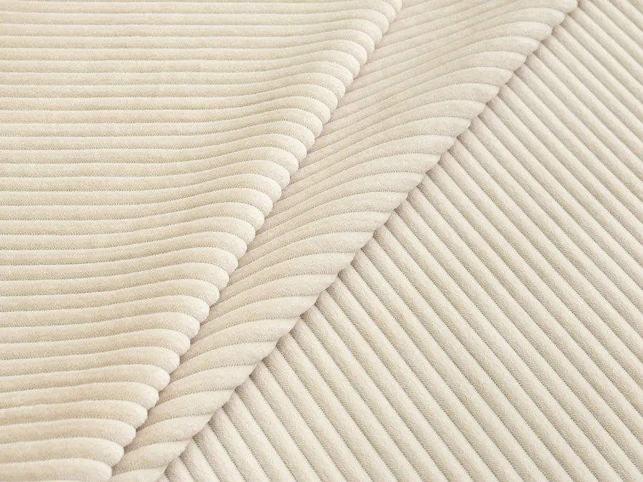 (АРБ) Велюр "Килум" (Cilium)-BONE.

Состав: полиэстер (PES) 100%.
Плотность: 320 г/кв.м.
Устойчивость к истиранию >100 000 циклов.
Ширина: 140 см.
Производитель: Китай.

Внимание! Цвет материала может быть искажен настройками монитора.