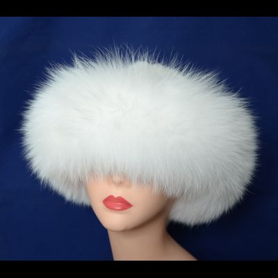 Вязаная шапка с меховой отделкой Vizio Италия 5355 белая