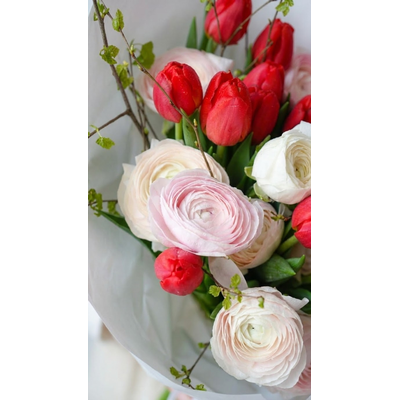 Букет цветов на 8 марта № 756