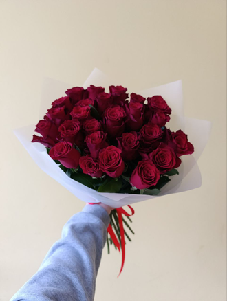 Букет из 25 красных роз