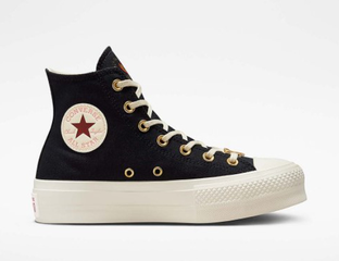 Chuck taylor with heart hotsell