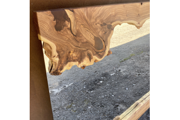 Зеркало в раме из слэбов карагача. Работа  spilcenter.com. г.Москва