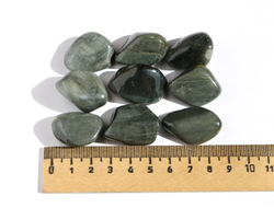 Кошачий глаз (кварцевый), галтовка в ассортименте, ЮАР (20-30 мм, 7-8 г) №6399