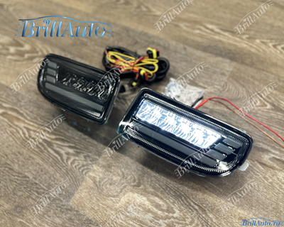 Противотуманки Toyota Land Cruiser 100 бегающие LED темные