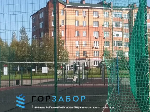 Спортивное ограждение высотой 6 метров