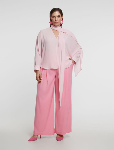 Блуза розовая с бантом