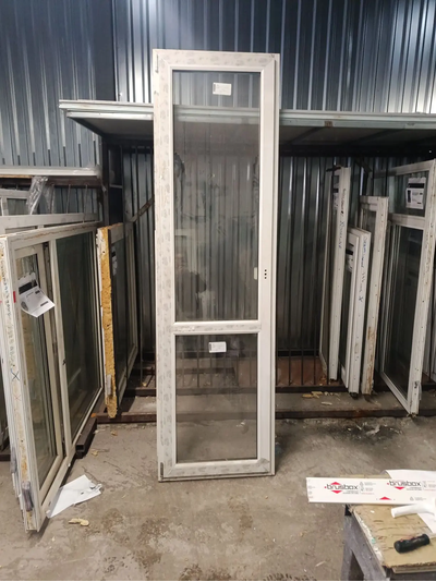 Бу2400-ДВЕРЬ БАЛКОННОГО ТИПА ШИРИНА 700 ВЫСОТА 2430, ПРОФИЛЬ 60, 24 СП (ДВУХКАМЕРНЫЙ) Импост с низу 910 мм