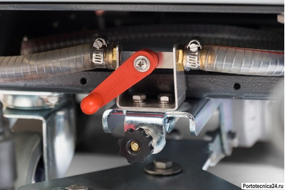 Аккумуляторная поломоечная машина Bennett Clever C660bt Basic (с гелевыми АКБ 113 а/ч)